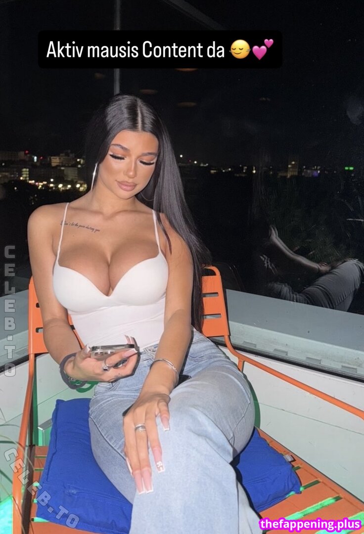 28.leyla / 28.leylaa2 Foto OnlyFans Nuda #98