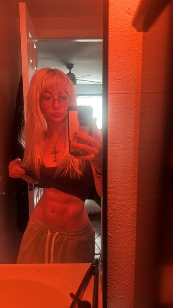 Full leaked Nattynat private onlyfans photo