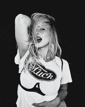 🔥 Addison rae  page leaked private photo uncensored full