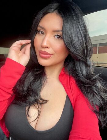 Full leaked Adriannaledesma private onlyfans photo