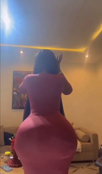 Full leaked African booty meat private onlyfans photo