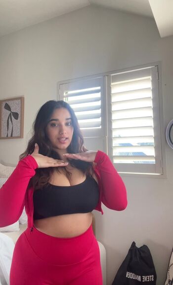 Full leaked Aiesha rai private onlyfans photo