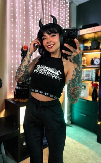 Full leaked Aileensenpaireacts page private onlyfans photo