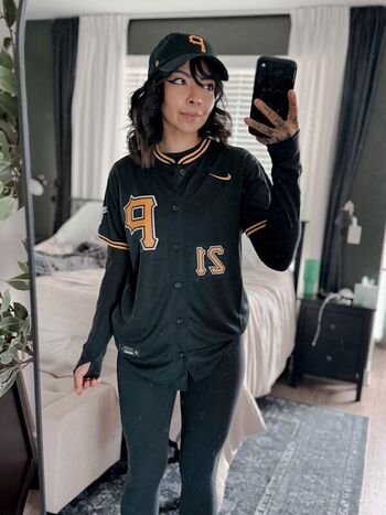 Full leaked Aileensenpaireacts private onlyfans photo