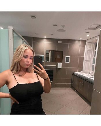 Full leaked Aisling norman private onlyfans photo