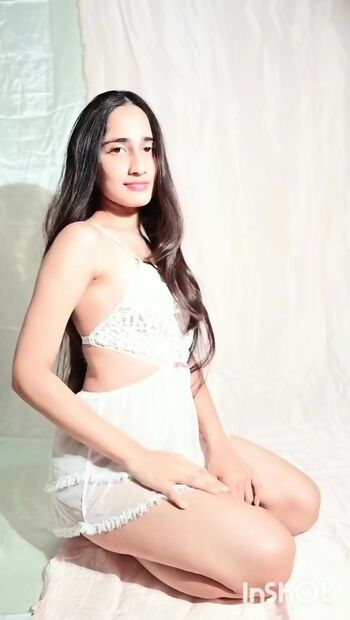 Full leaked Akanksha ruskin private onlyfans photo