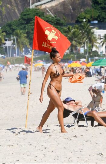 Alane Dias