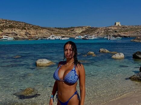 Full leaked Albaagdiazz private onlyfans photo