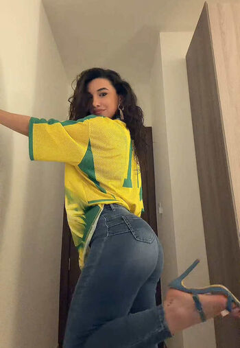 Full leaked Alesparagno private onlyfans photo