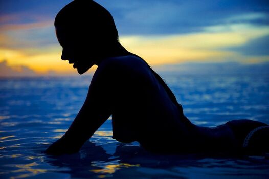 🔥 Alessandra ambrosio  page leaked private photo uncensored full