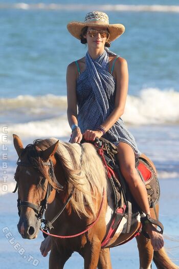 🔥 Alessandra ambrosio  page leaked private photo uncensored full