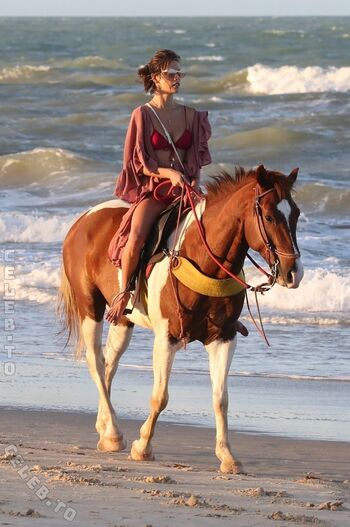 🔥 Alessandra ambrosio  page leaked private photo uncensored full