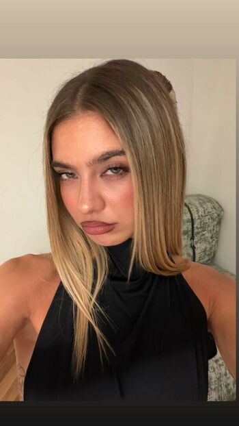 Full leaked Alessia lanza private onlyfans photo