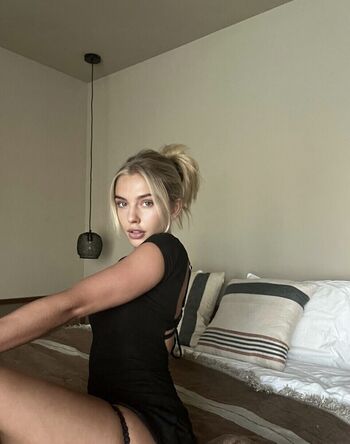 Full leaked Alexa breit private onlyfans photo
