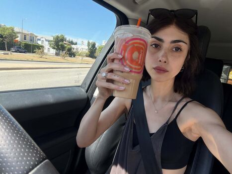 Alexa Mansour