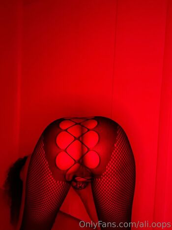 Full leaked Ali ooopss private onlyfans photo