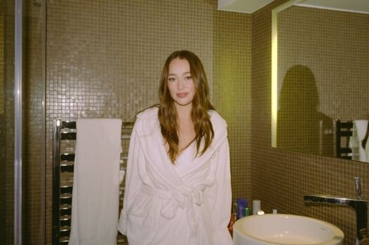 Full leaked Alycia debnam carey private onlyfans photo