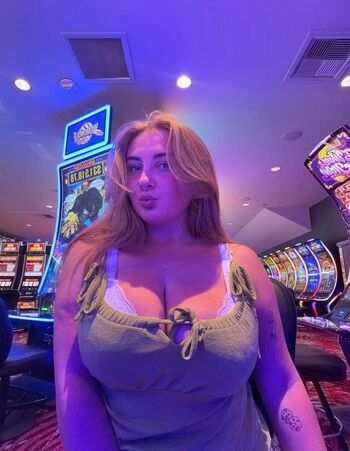 🔥 Alyssaholmes leaked private photo uncensored full