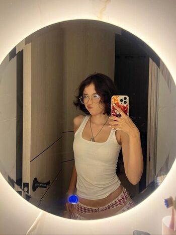 Full leaked Amandavais private onlyfans photo