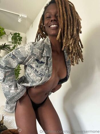 Full leaked Amazingcree  page private onlyfans photo