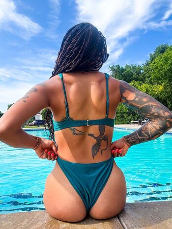 Full leaked Amber reacts private onlyfans photo