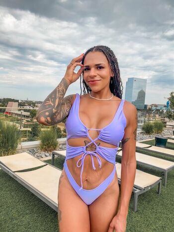Full leaked Amber reacts private onlyfans photo