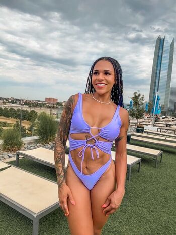 Full leaked Amber reacts private onlyfans photo