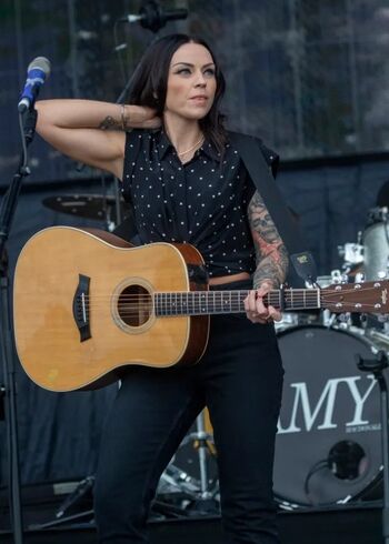Amy Macdonald Singer