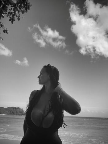 Full leaked Amy quesada getgood page private onlyfans photo