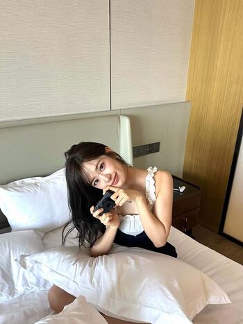 An Yujin 안유진 |