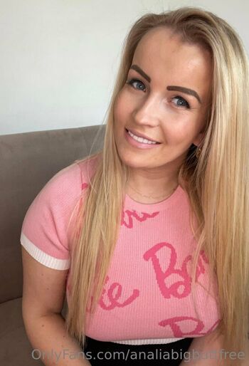 Full leaked Analiabigbuttfree private onlyfans photo