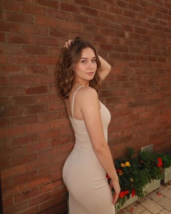 Andrea Ferrer