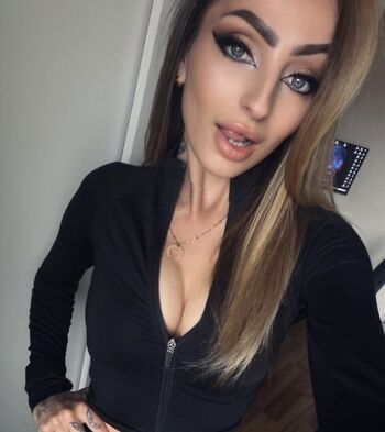 Full leaked Angelalfromthehell private onlyfans photo