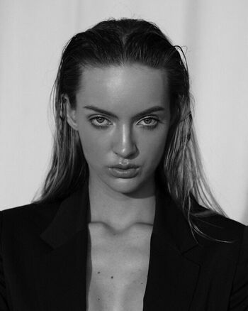 Anna_marihuana