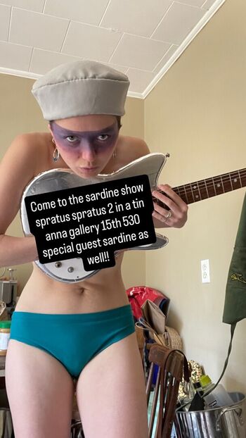 anna_r_yikes