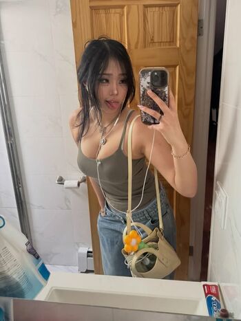 Full leaked Annie zheng private onlyfans photo