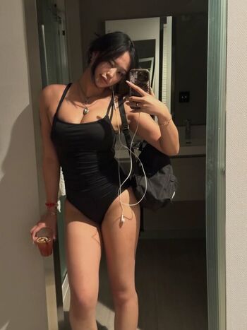 Full leaked Annie zheng private onlyfans photo