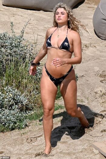 Full leaked Antigoni buxton private onlyfans photo