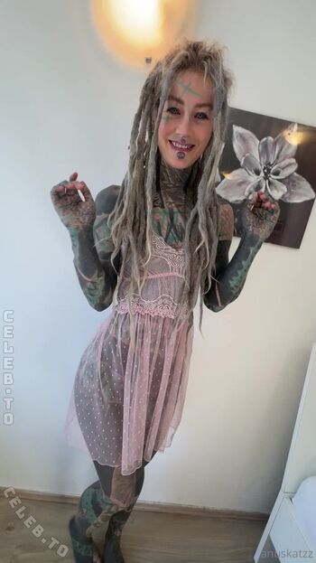 Full leaked Anuskatzz private onlyfans photo
