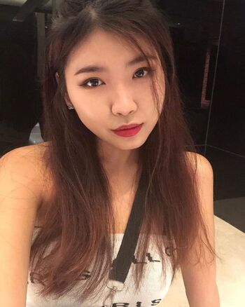 Full leaked Arathehotwife private onlyfans photo