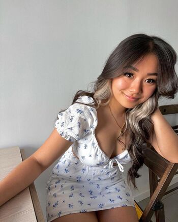 Full leaked Areliann private onlyfans photo