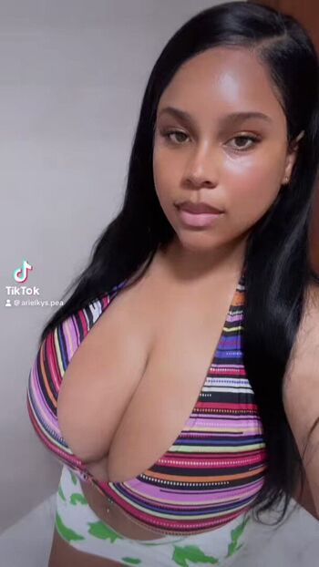 Full leaked Arielkysvip private onlyfans photo