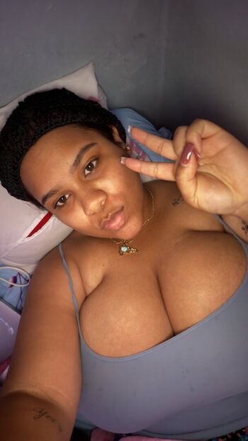 Full leaked Arielkysvip private onlyfans photo