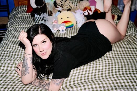 Full leaked Arryn zech private onlyfans photo
