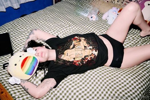 Full leaked Arryn zech private onlyfans photo