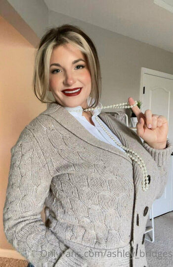 Full leaked Ashleybridges private onlyfans photo