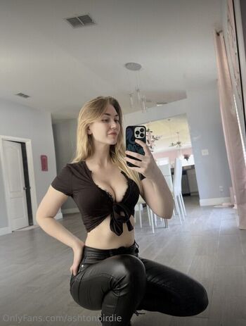 Full leaked Ashton birdie private onlyfans photo