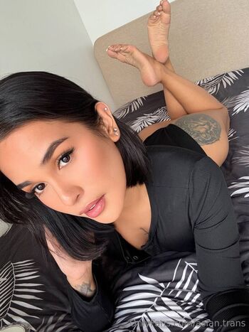 Full leaked Asian trans private onlyfans photo