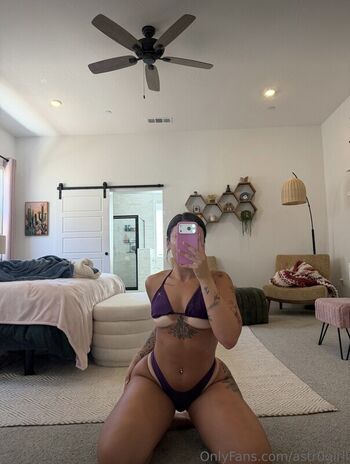 Astr0girll