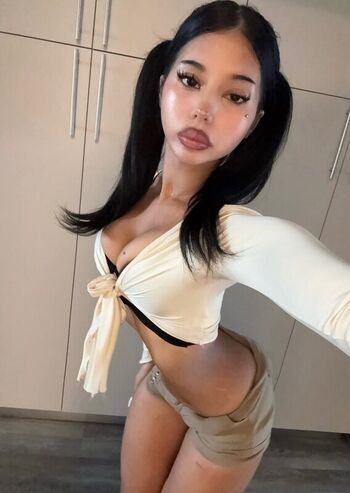 Full leaked Athenaxo private onlyfans photo